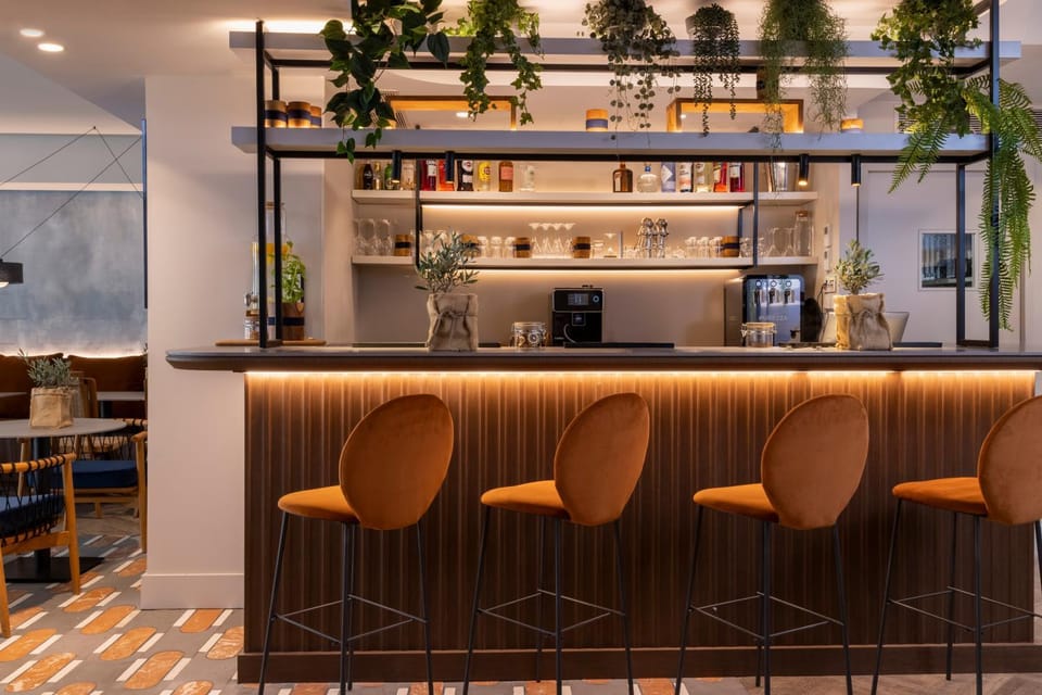 Lounge or bar