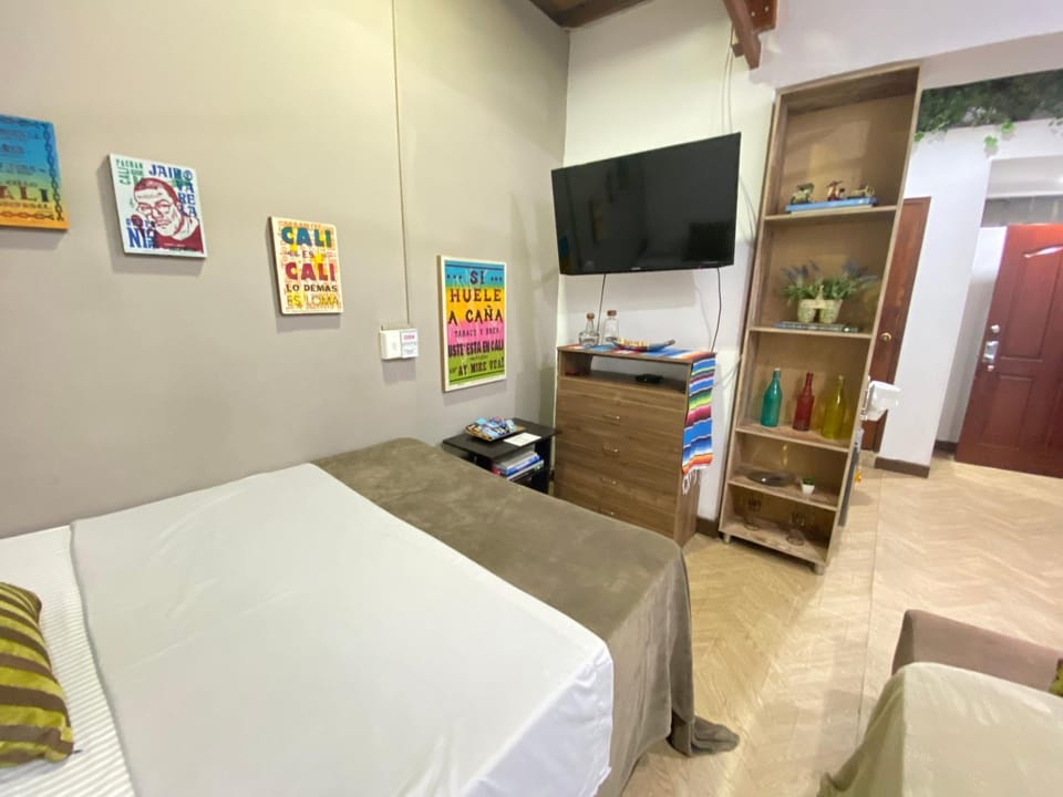 Apartarstudio muy bien ubicado, cercano a todo!! Apartment in Cali