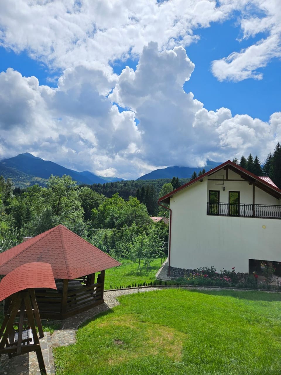 Casa Alba House in Romania