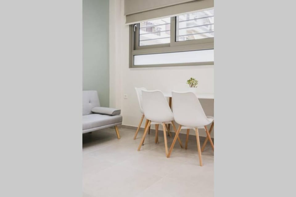 Peris 2 - Central Apt near Old Town - AC, Washer Apartment in Chania