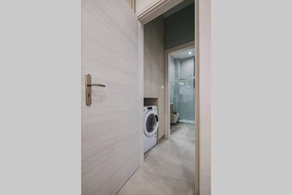 Peris 2 - Central Apt near Old Town - AC, Washer Apartment in Chania