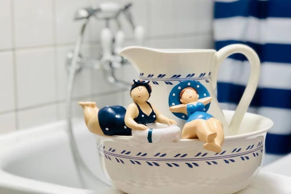 Bathroom, Bath