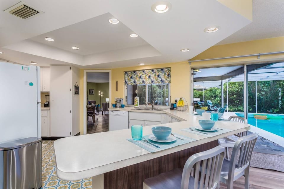Brady B Pool Home House in Gulf Gate Estates