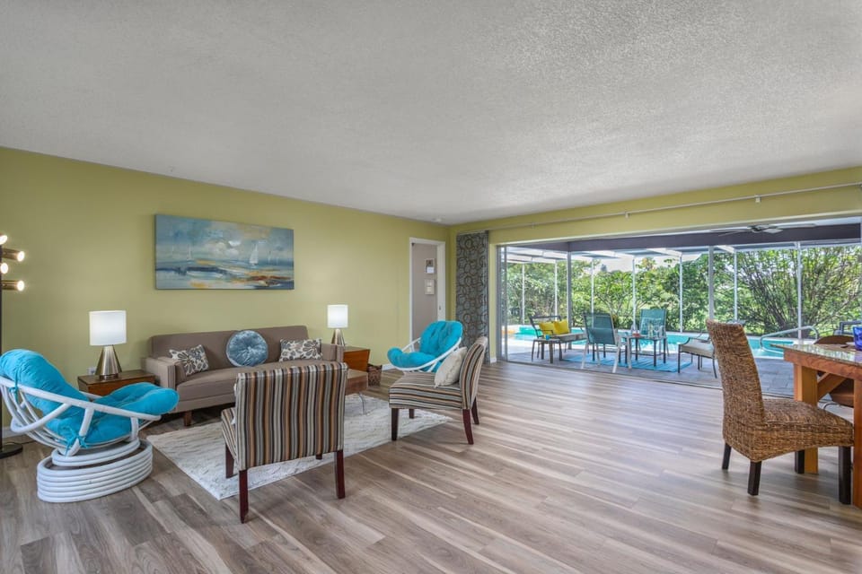 Brady B Pool Home House in Gulf Gate Estates