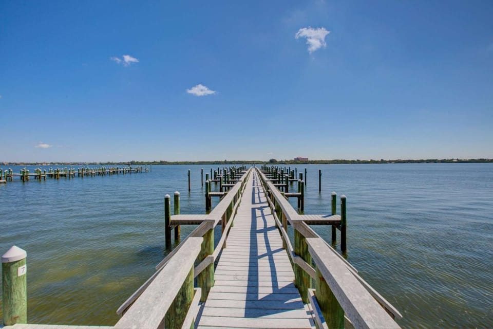 Bay Tree Beach Side House in Florida