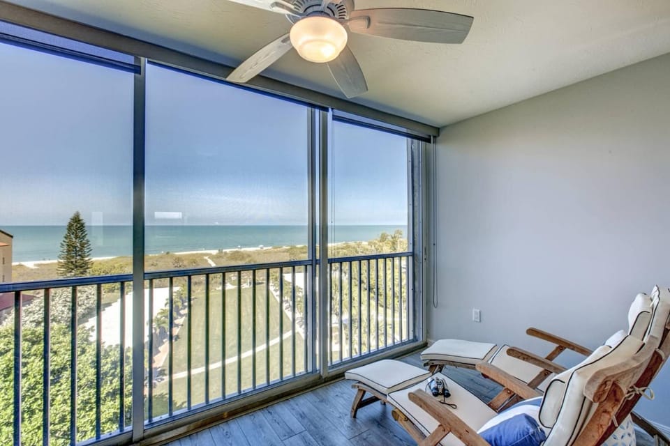 Bay Tree Beach Side House in Florida
