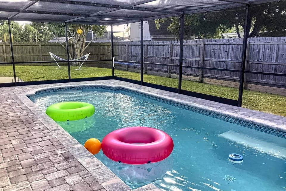 Happy Gecko House in Gulf Gate Estates