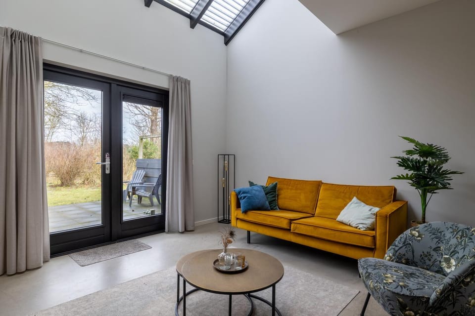 Welcome in - Vakantiehuizen 2 & 4 personen in natuurgebied Oranjezon I Kon Emmaweg 26, Vrouwenpolder Apartment in Oostkapelle