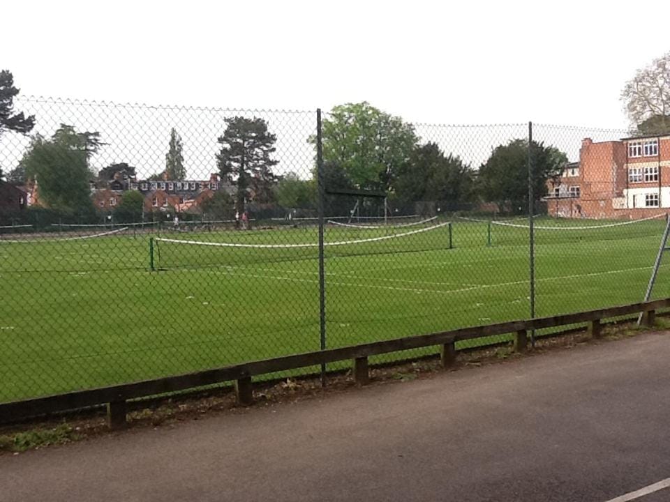 Neighbourhood, Area and facilities