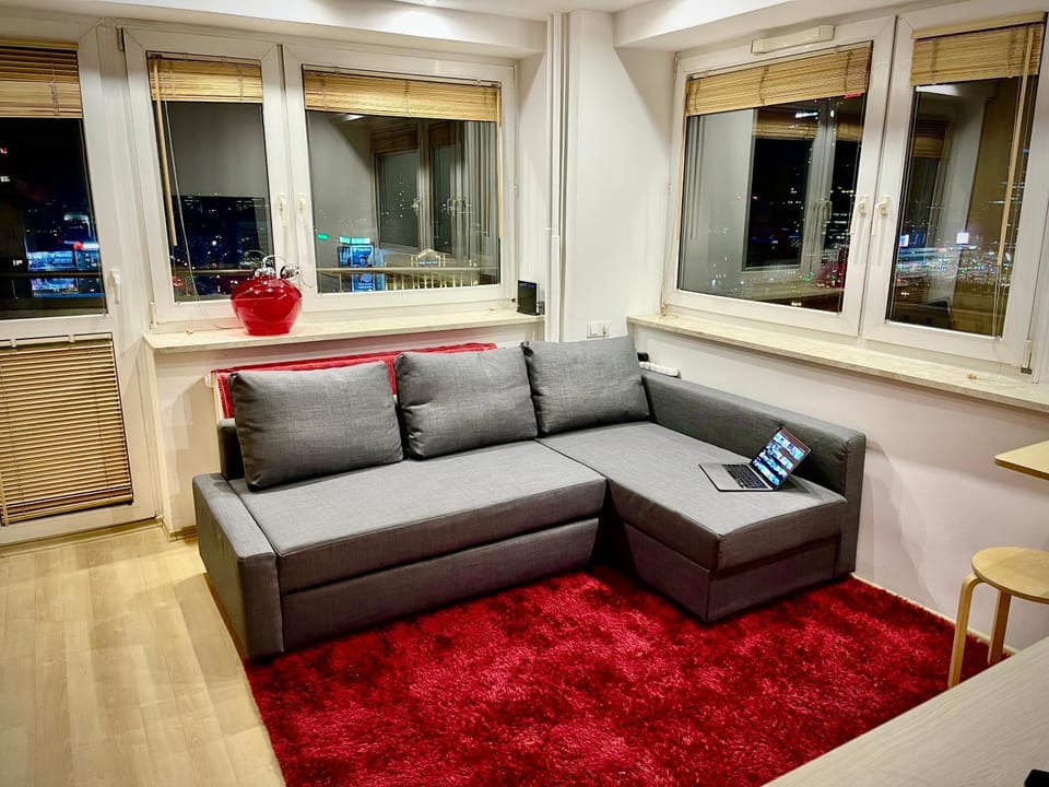 Nightclub / DJ, Living room, Lounge or bar, Seating area