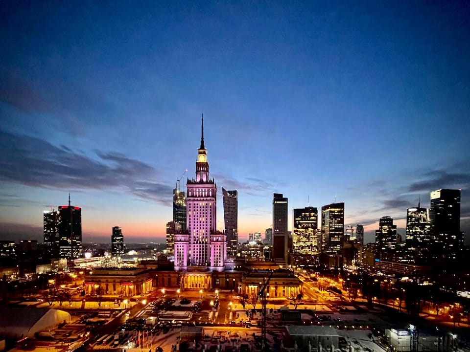 Nearby landmark, City view, Street view