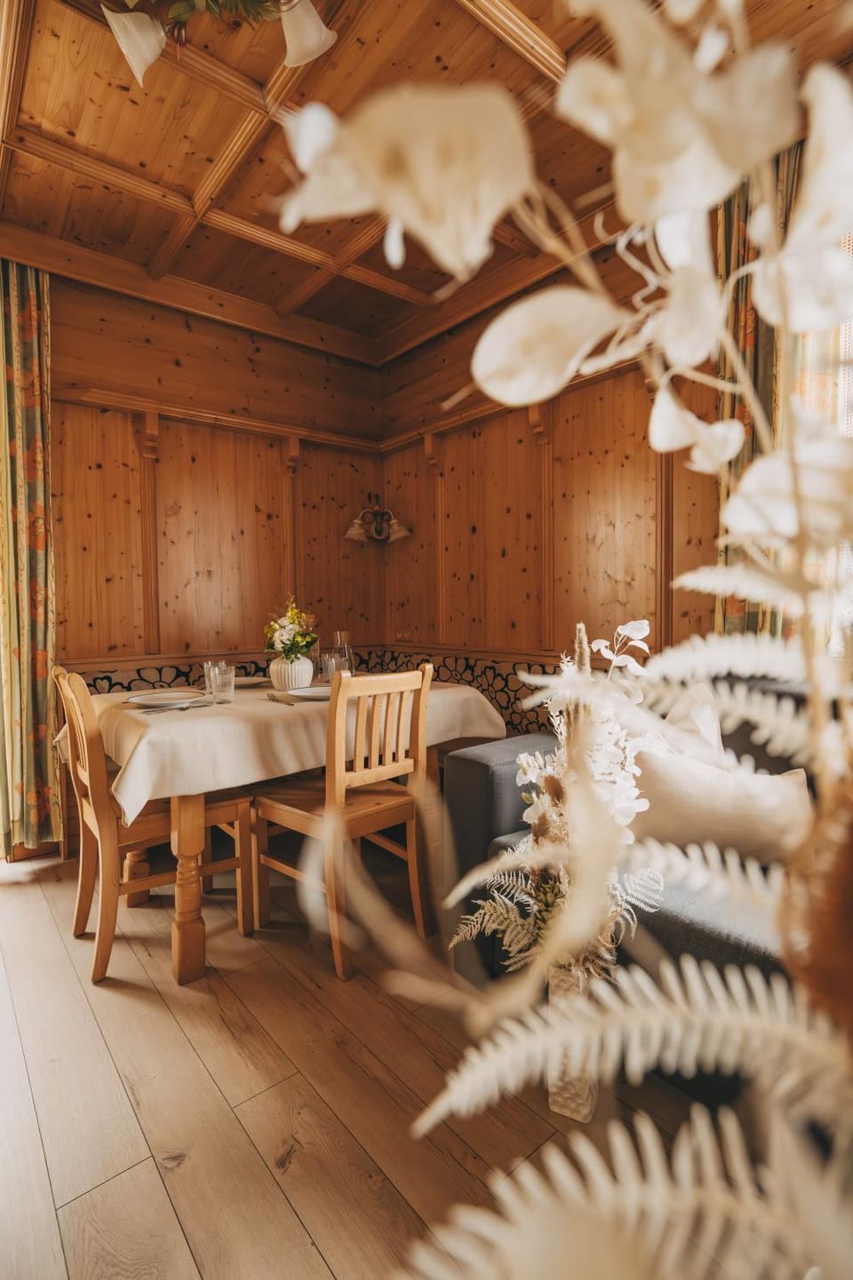 Living room, Dining area, kitchen