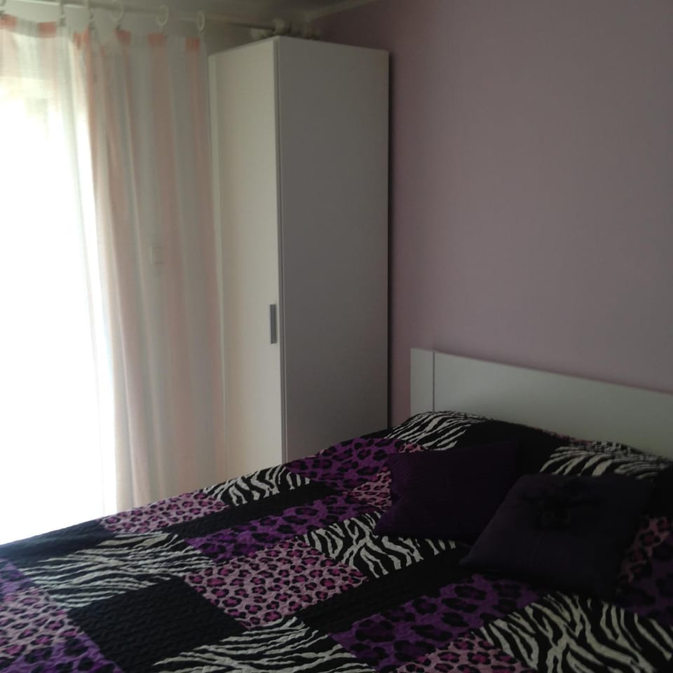 Bed, Bedroom, wardrobe