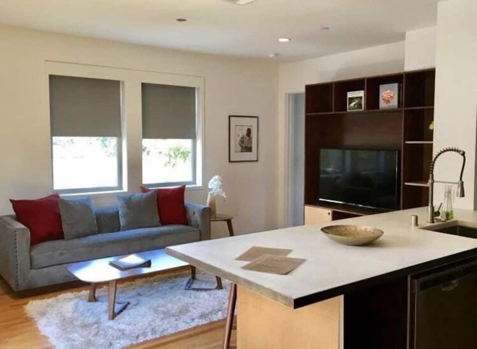 Bishop Arts Hotel Apartment in Dallas