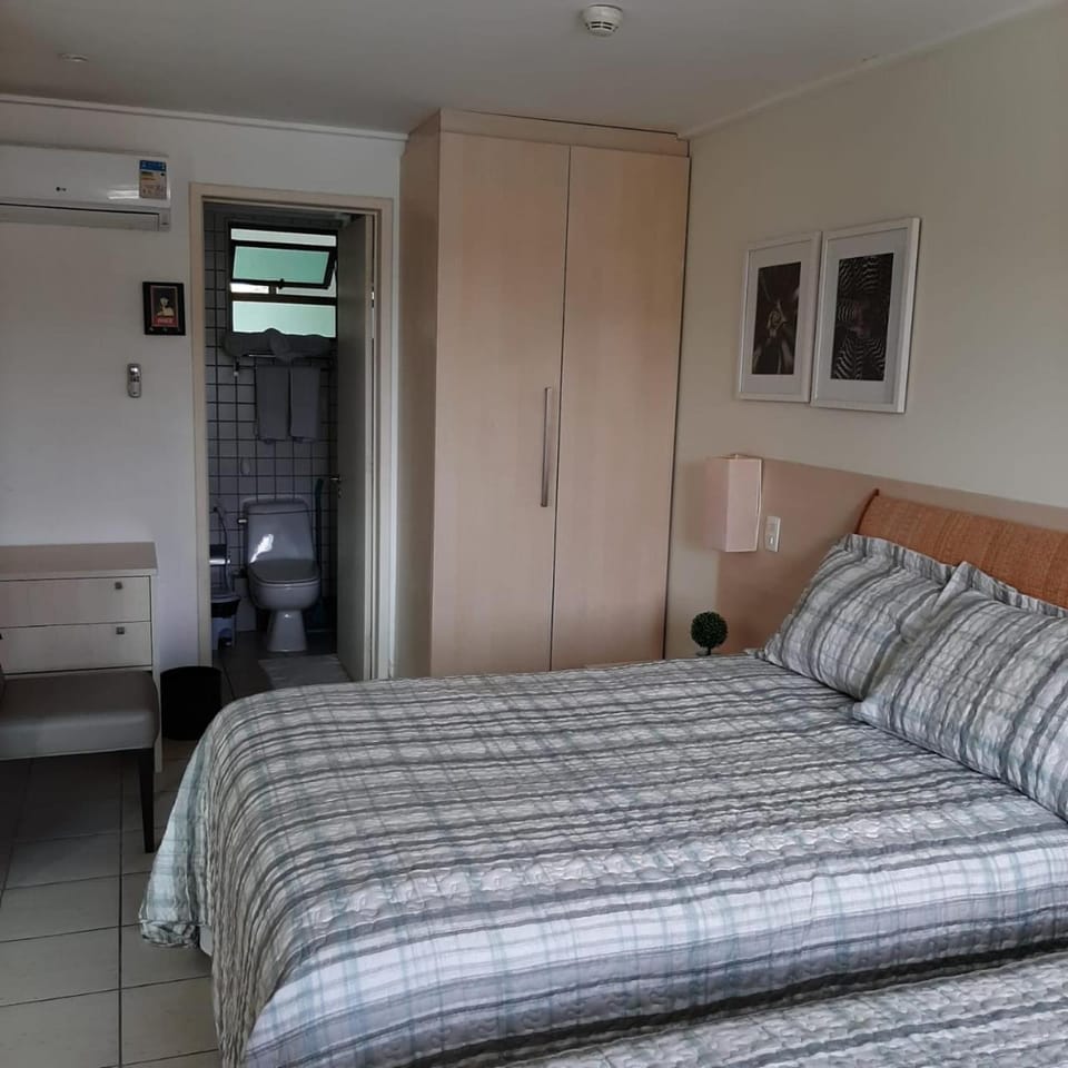 Bed, Photo of the whole room, Bedroom, wardrobe, air conditioner