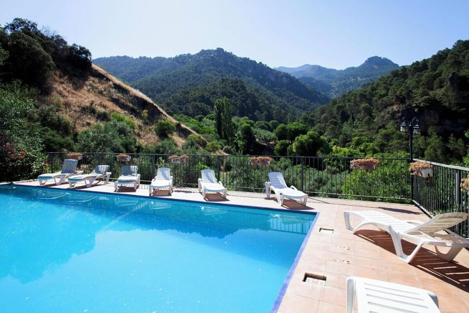 Mountain view, Swimming pool