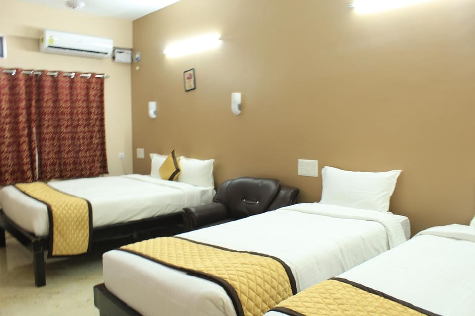 THE CHENNAI INN Hotel in Chennai