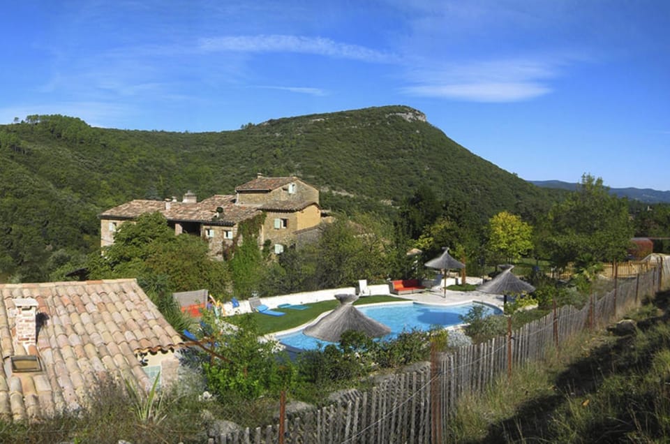 Property building, Natural landscape, Mountain view, Pool view, Swimming pool