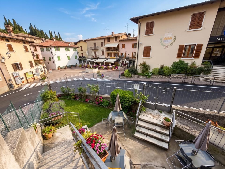Inner courtyard view