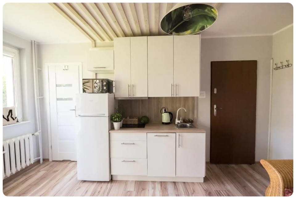 Coffee/tea facilities, Kitchen or kitchenette, Communal kitchen