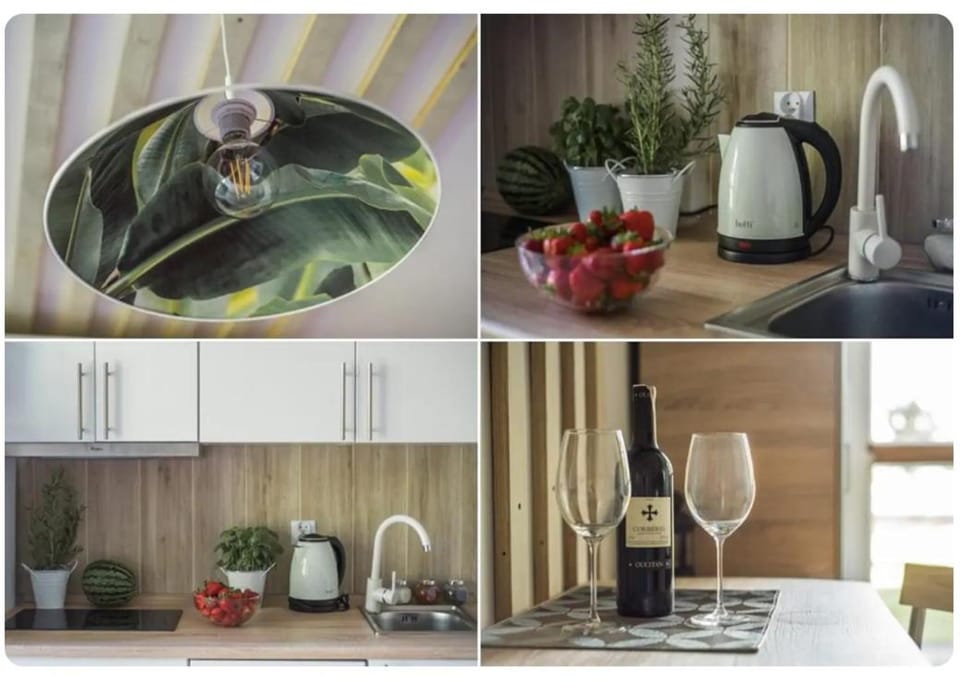 Kitchen or kitchenette, Food and drinks, Communal kitchen, Food