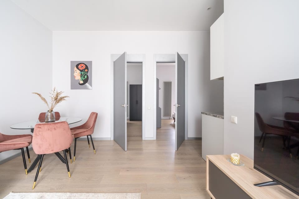 New Comfortable 2 Bedroom Cottage w/Big Terrace Apartment in Jūrmala