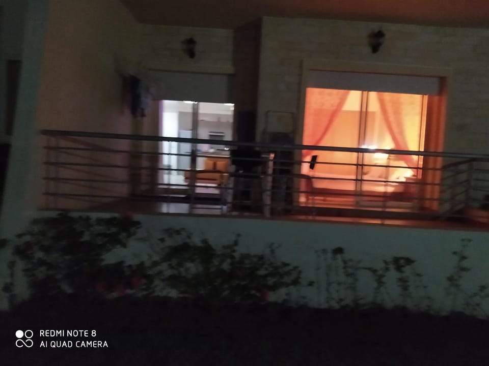 Grand appart luxueux au RDC vue piscine au complexe savannah beach que pour famille Apartment in Casablanca-Settat