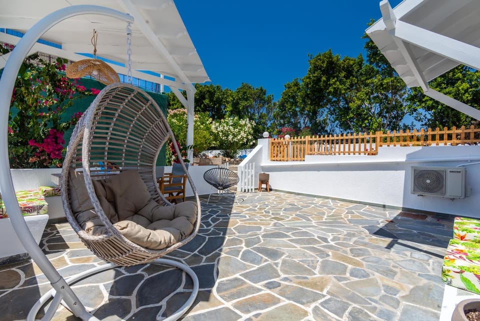 Niki's Home Apartment in Milos