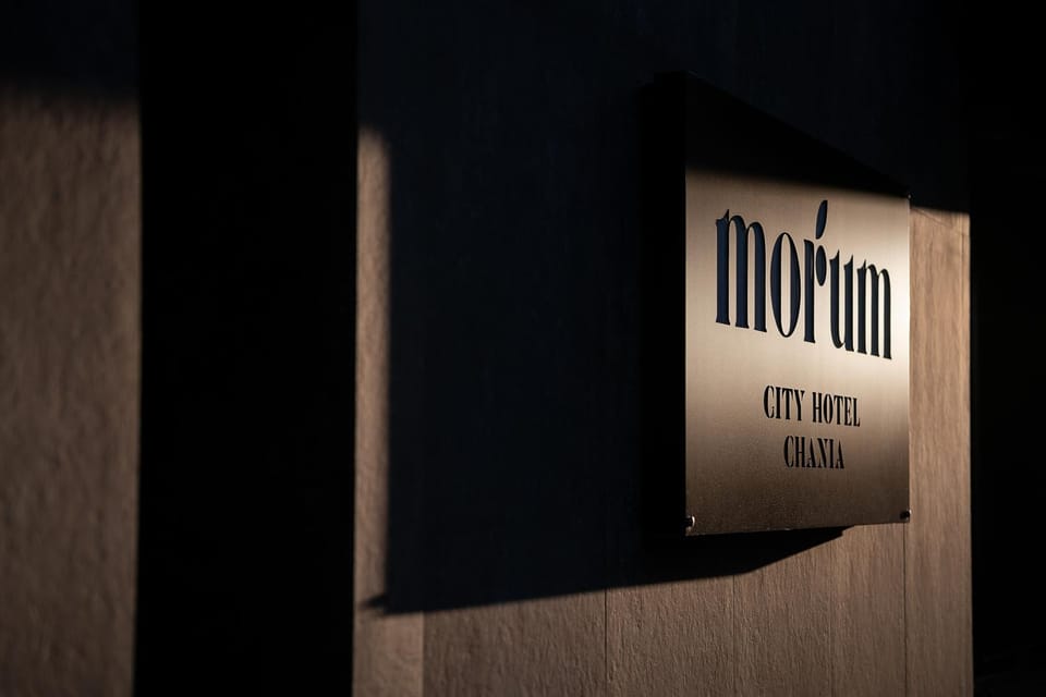 Facade/entrance, Decorative detail