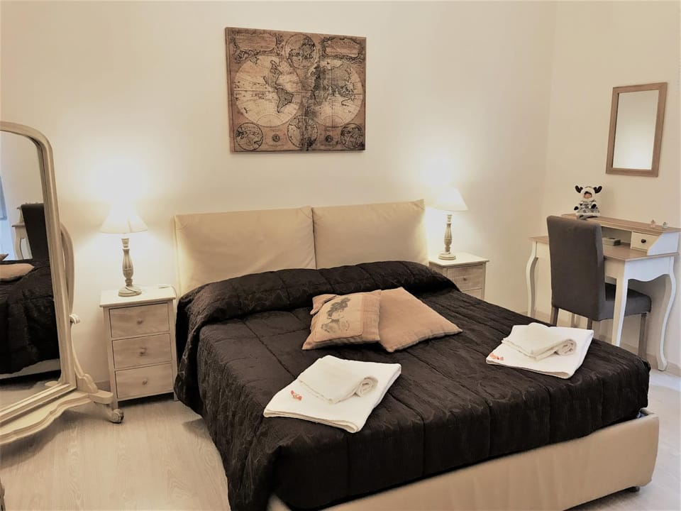Bed, Bedroom