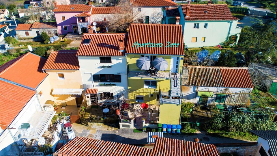 Property building, Bird's eye view