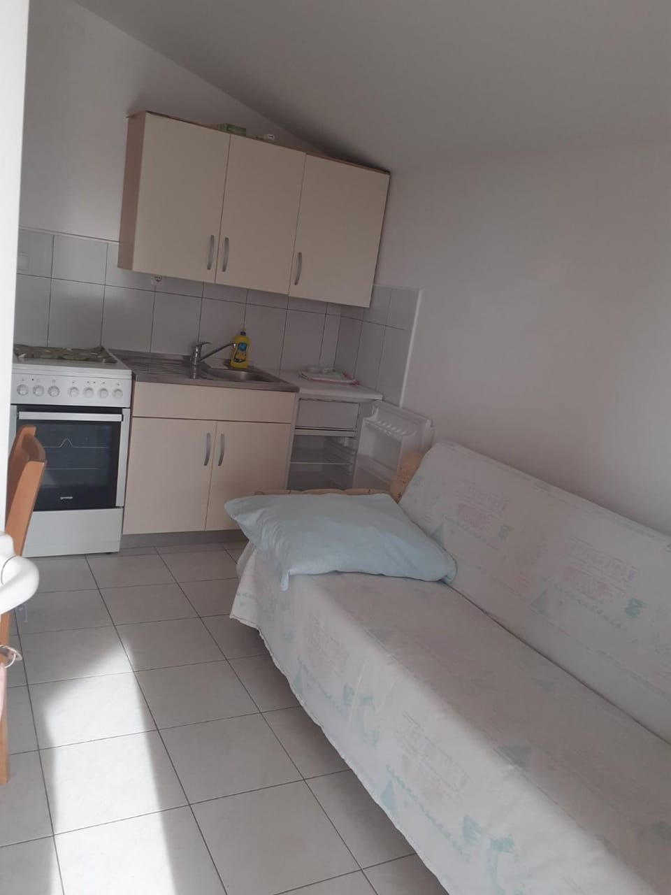 Living room, Seating area, kitchen