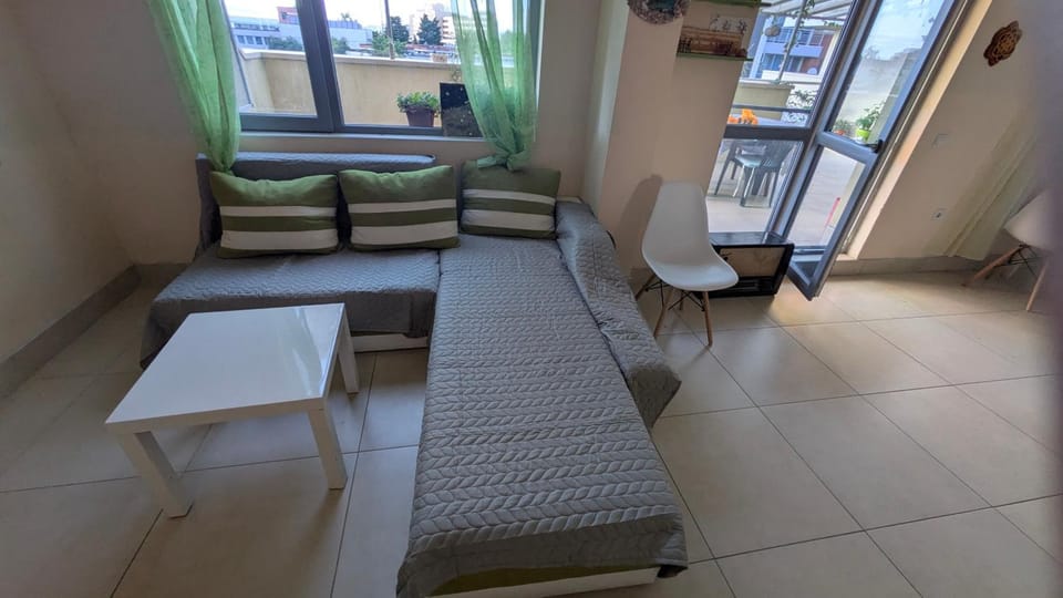 Teo Mezonet 2 bedroom Pomorie Apartment in Pomorie