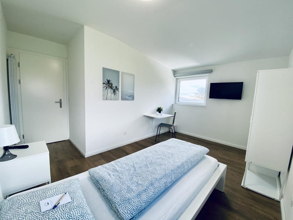 Bathroom, View (from property/room), Kitchen or kitchenette
