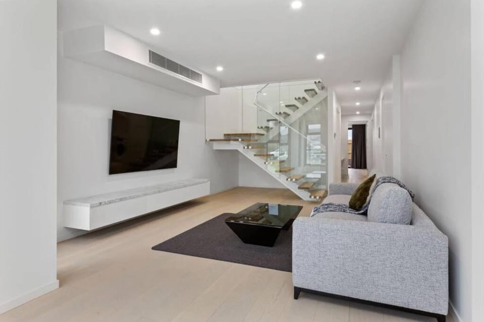 luxurious 4 Bedroom Ocean View Holiday House House in Apollo Bay