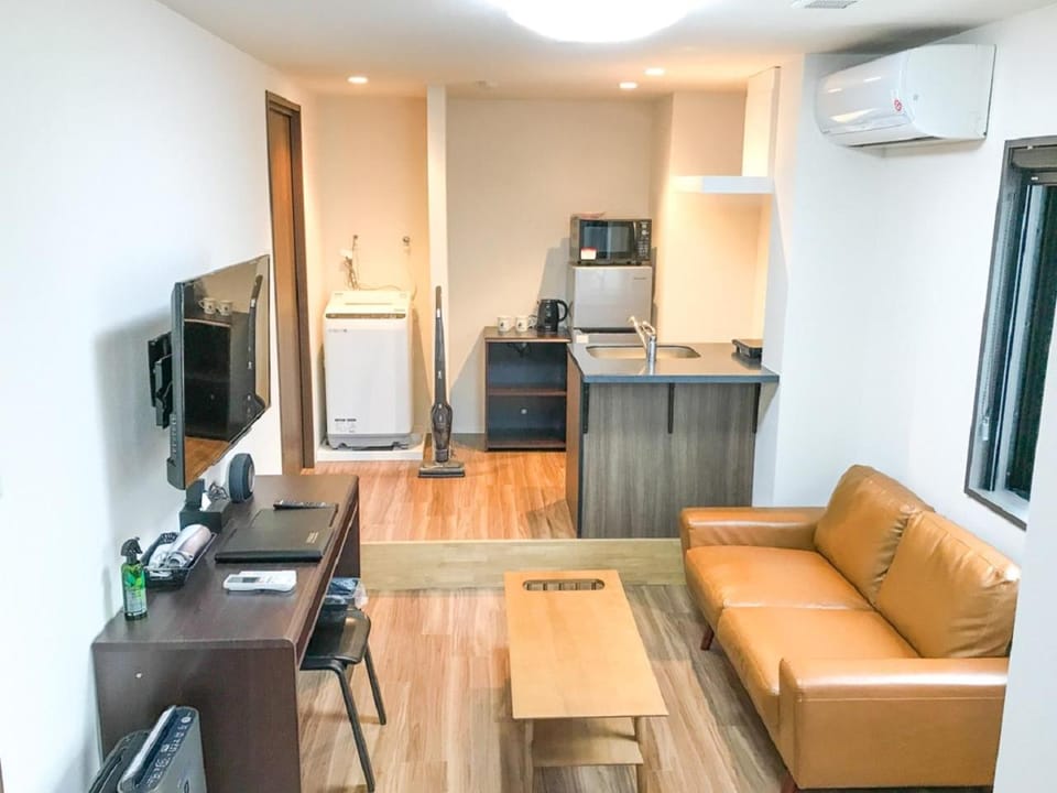 TV and multimedia, Kitchen or kitchenette, Living room