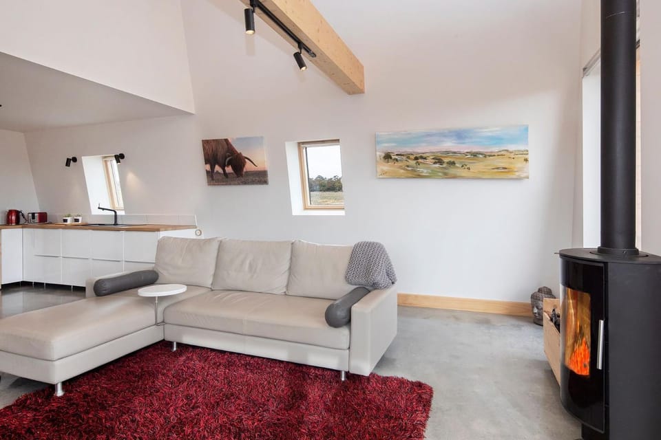Avonside Alpine Estate - Jindabyne Farm Stay in Berridale