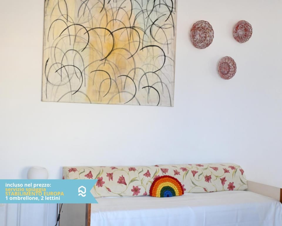 RS322 - Marcelli, bilocale fronte mare con spiaggia inclusa Apartment in Marcelli