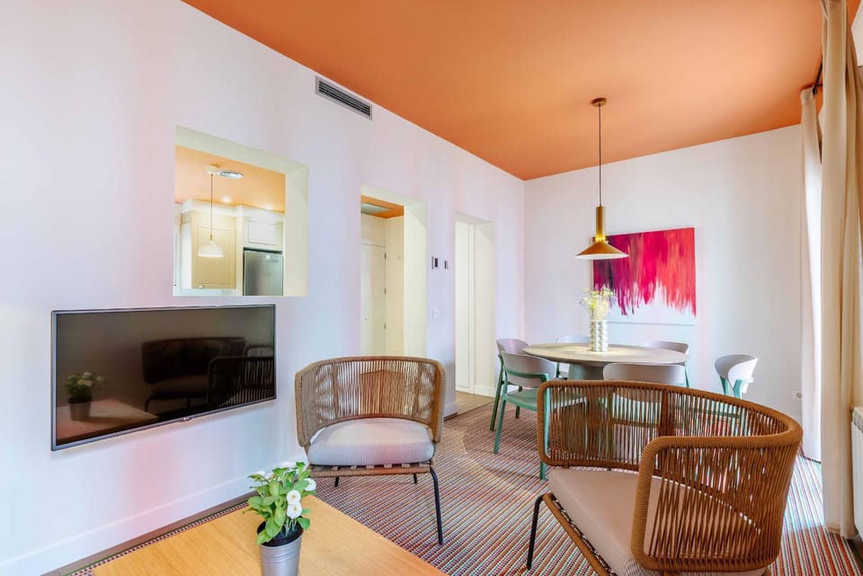 Communal lounge/ TV room, Living room