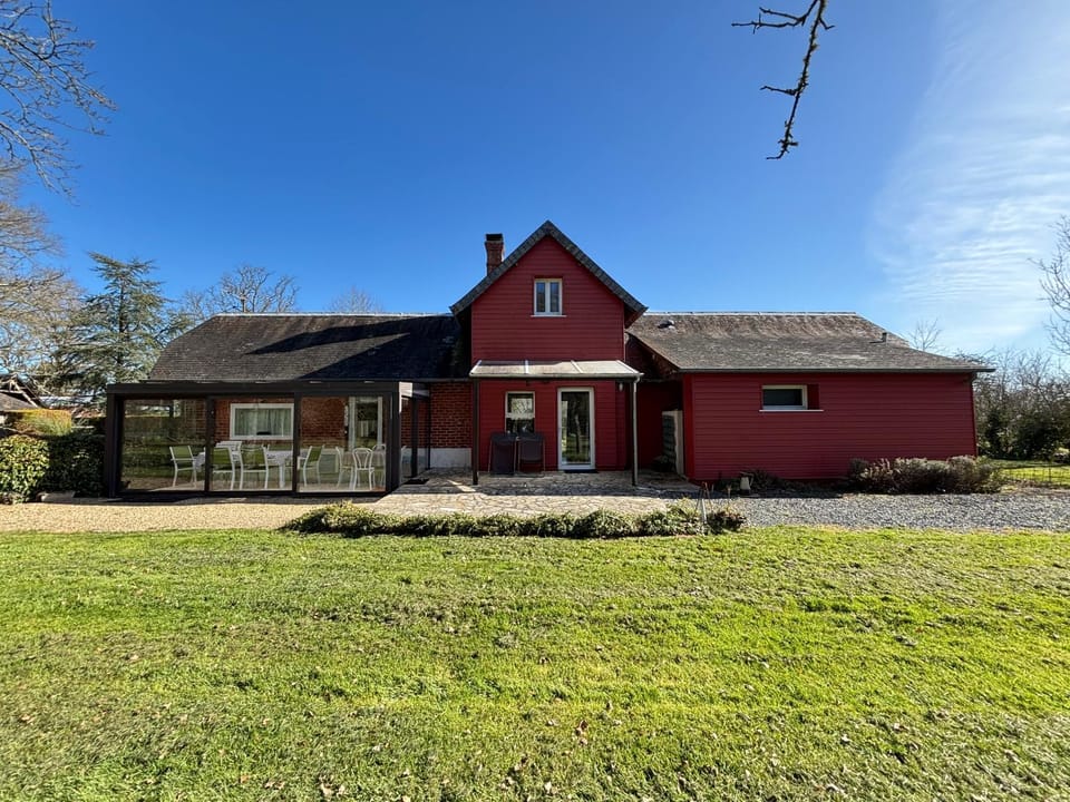 Property building, Garden