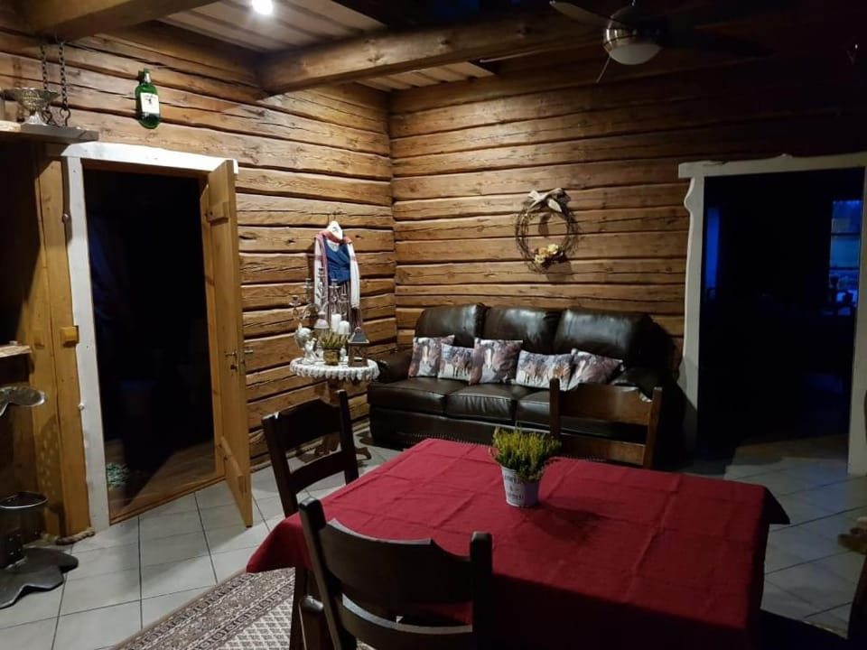 Maamehe golfi talu Villa in Estonia