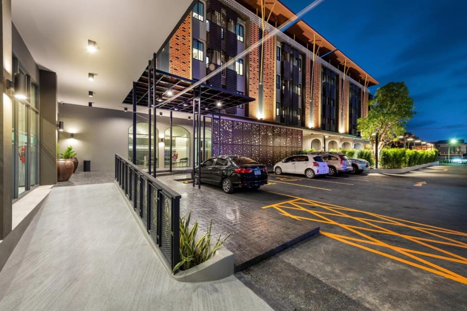 Property building, Parking