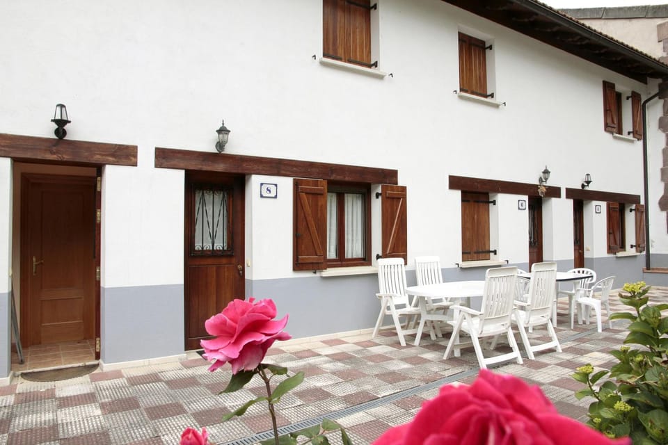 Property building, Patio, Day