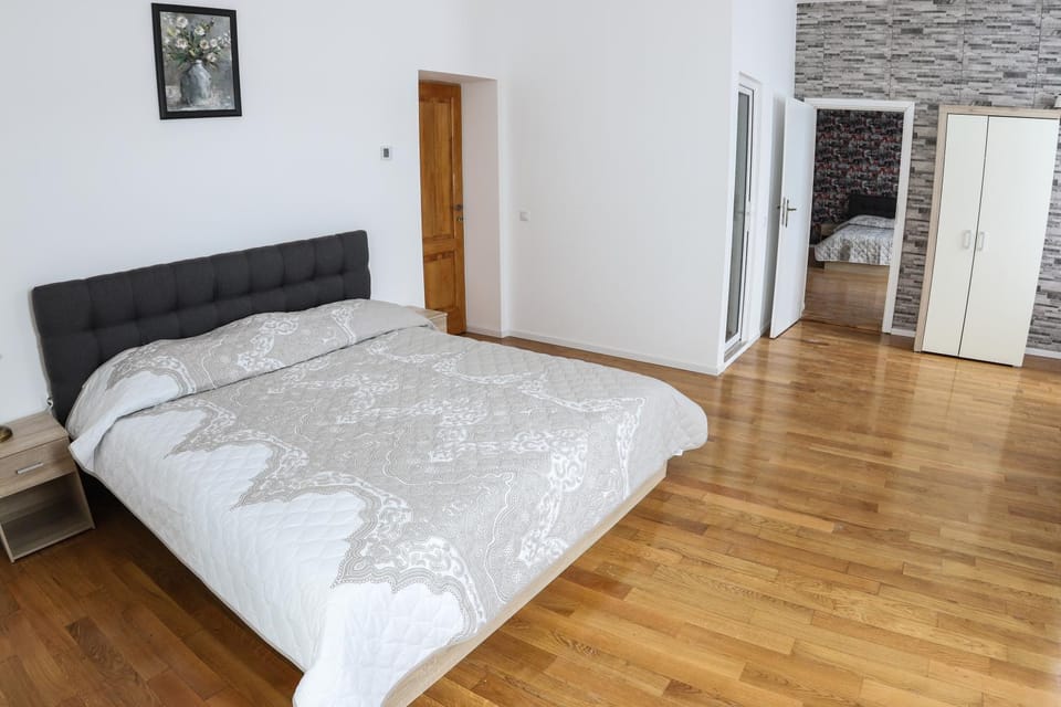 Floasiu Residence Suites Apartment in Sibiu