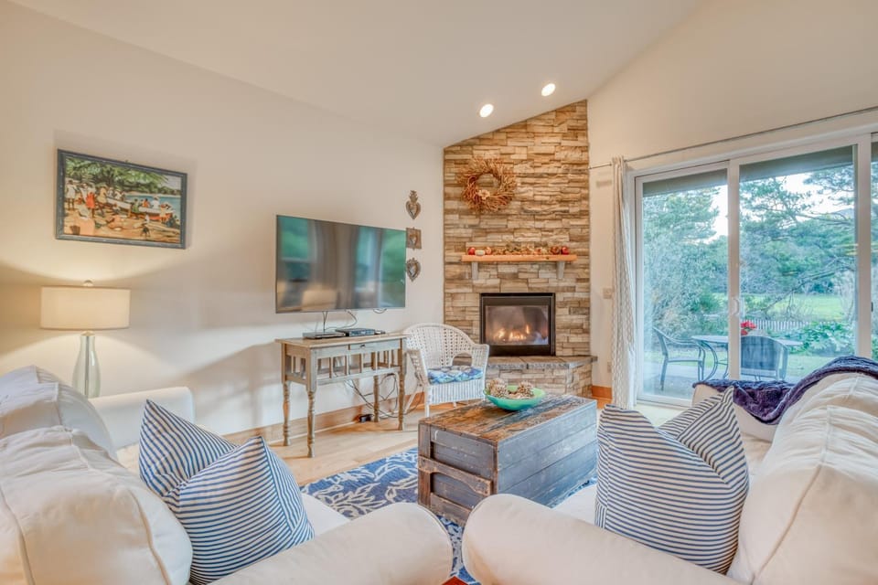 Short Walks MCA 983 - Meredith Lodging House in Manzanita