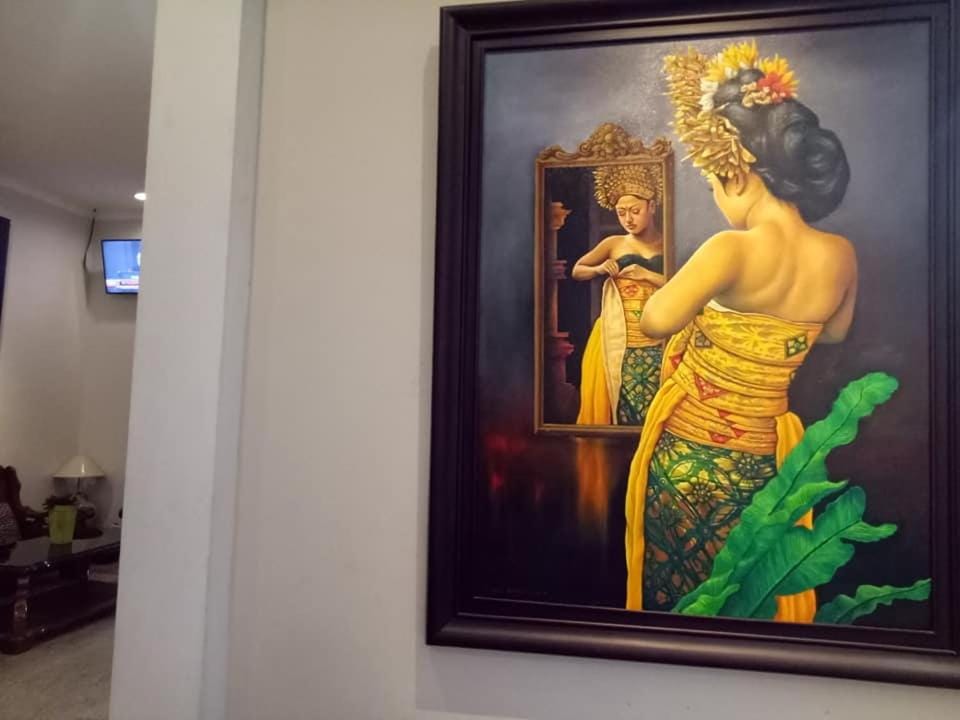 Helena Guest House Bed and Breakfast in East Java
