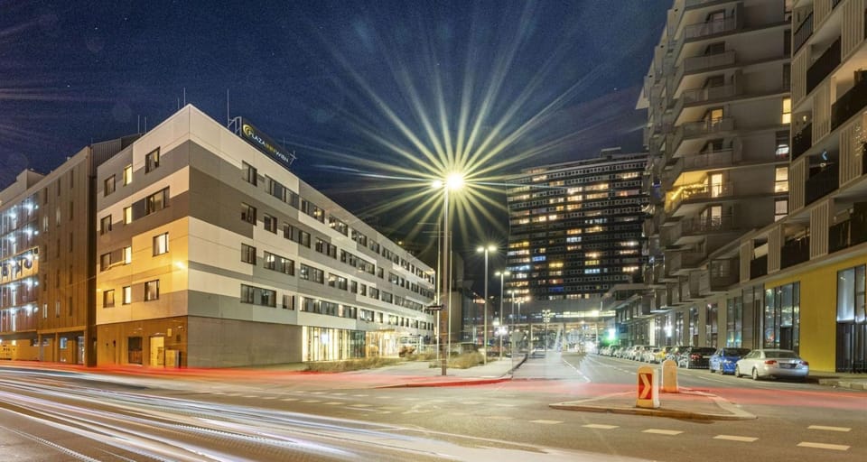 Property building, Facade/entrance, Night