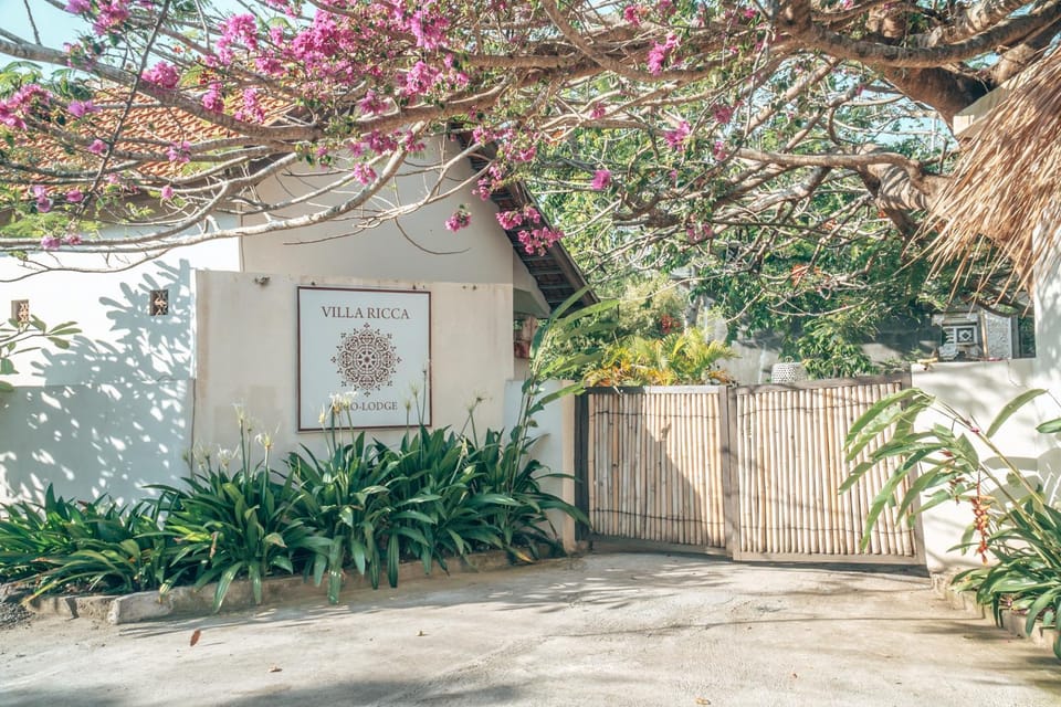 Logo/Certificate/Sign, Garden view
