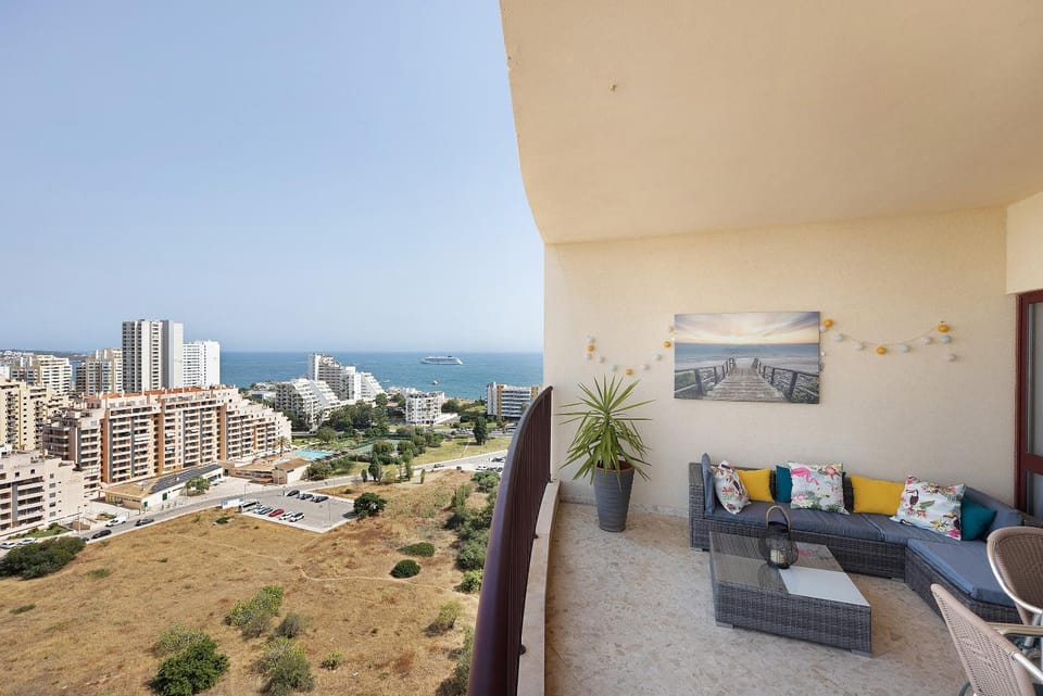 Sunny Escape Apartment in Portimao