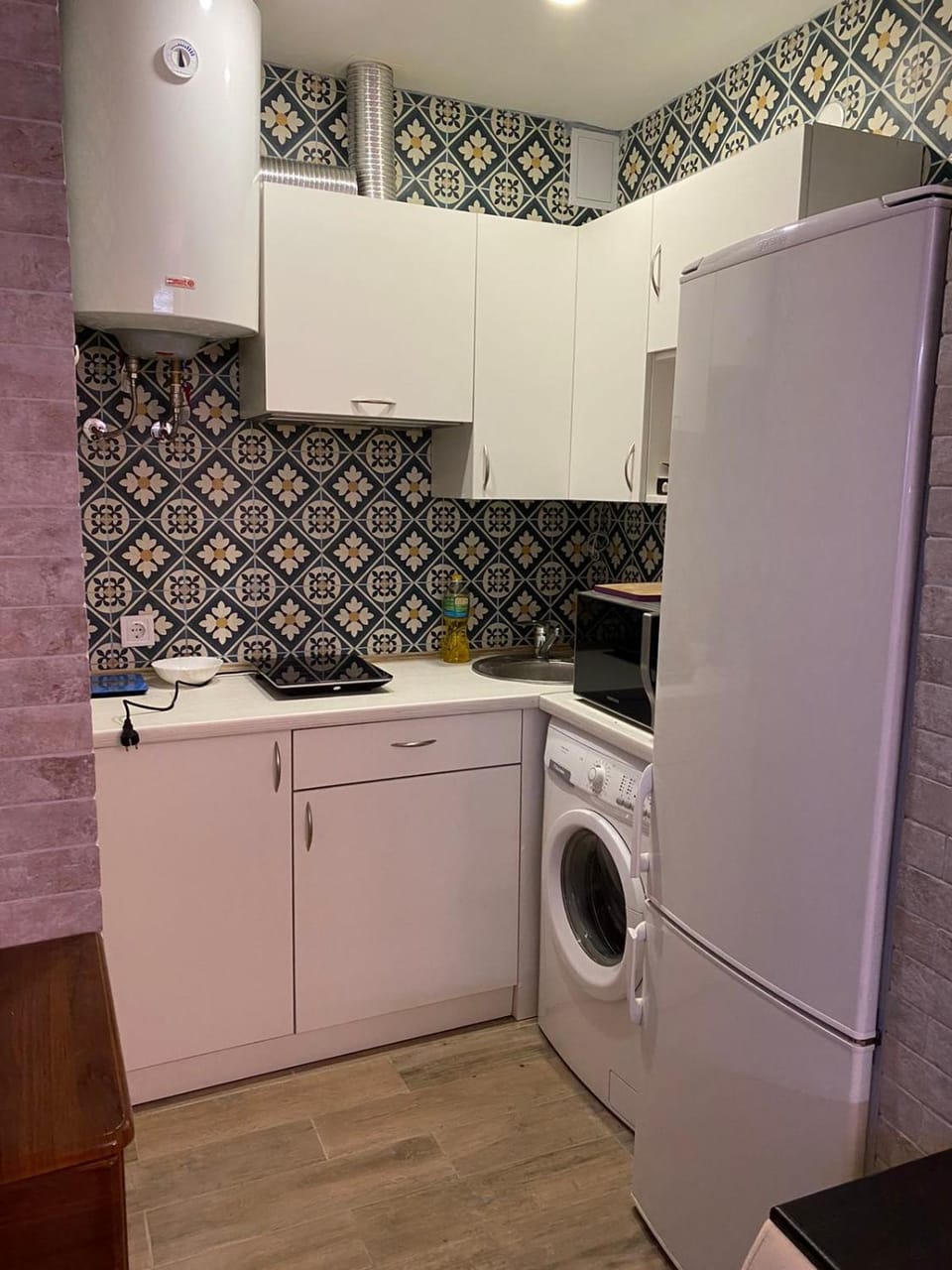 Kitchen or kitchenette, Communal kitchen